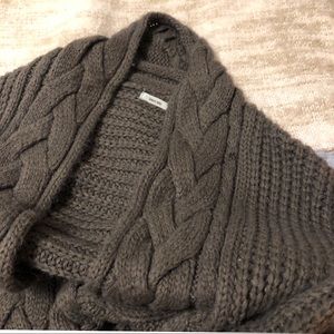 Chunky knit cardigan with braid detail